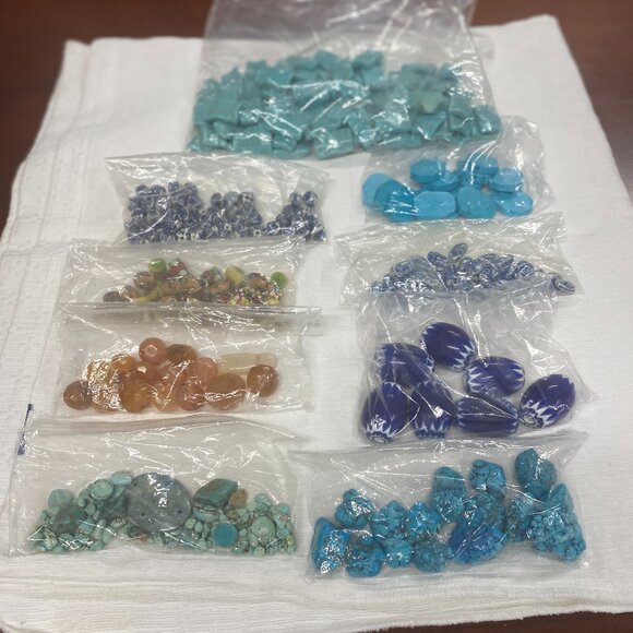 Lot of  Beads and Stones multicolor for Jewelry Making - Picture 1 of 13